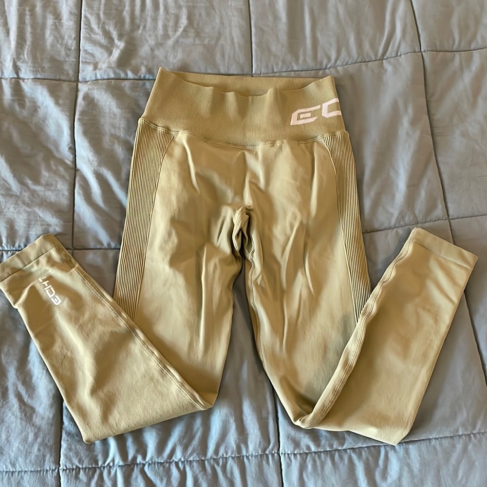 ECHT Arise Scrunch Olive Green Leggings